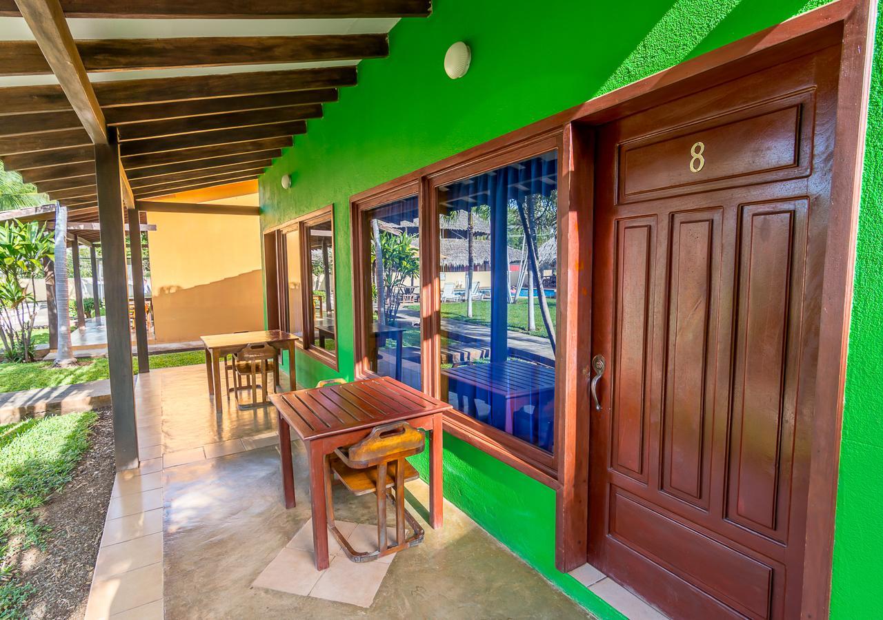 Hotel Guanacaste Lodge Playa Flamingo Bagian luar foto